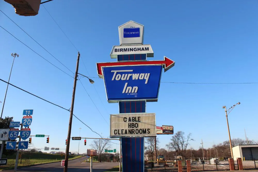 Tourway Inn hotel hero
