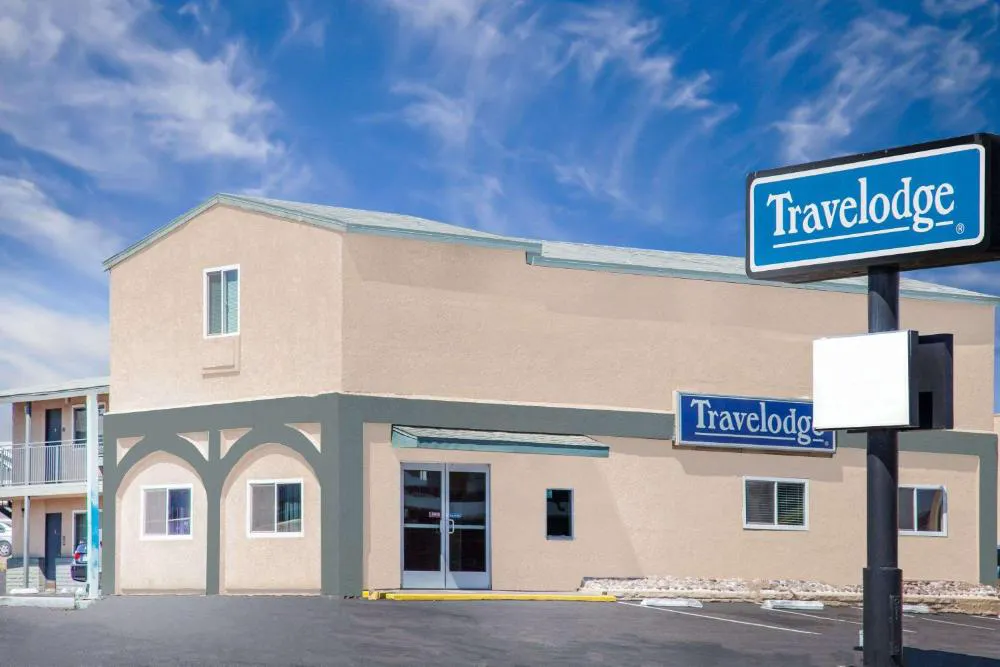 Travelodge by Wyndham Barstow hotel hero