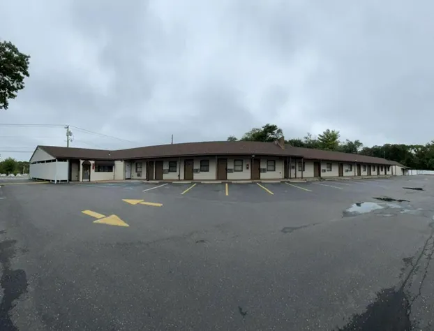 112 Motel hotel detail image 3