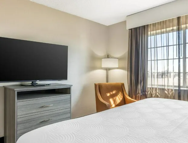 Country inn & Suites by Radisson, Bolingbrook- Romeoville, I-55 hotel detail image 1