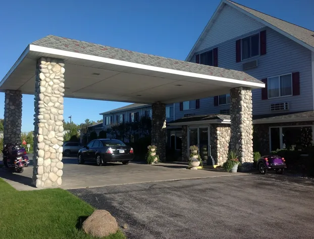 Super 8 by Wyndham St. Ignace hotel detail image 2