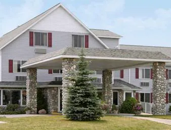 Super 8 by Wyndham St. Ignace hotel detail image 2