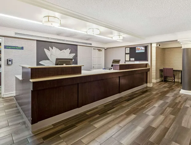 La Quinta Inn & Suites by Wyndham Ventura hotel detail image 2