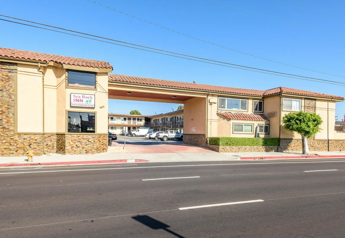 Sea Rock Inn-Los Angeles hotel hero