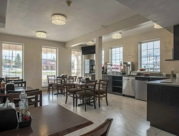 Ramada by Wyndham 100 Mile House hotel detail image 4