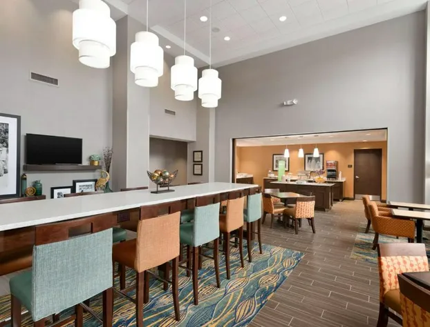 Hampton Inn & Suites Deland hotel detail image 4