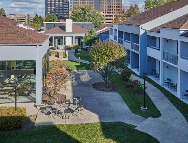 Courtyard by Marriott Chicago Oakbrook Terrace hotel detail image 1