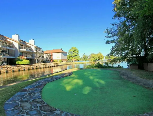 Emerald Isle Resort hotel detail image 4