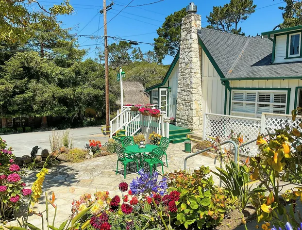 Carmel Green Lantern Inn hotel detail image 1