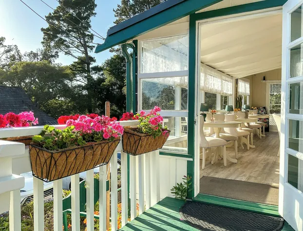 Carmel Green Lantern Inn hotel detail image 3