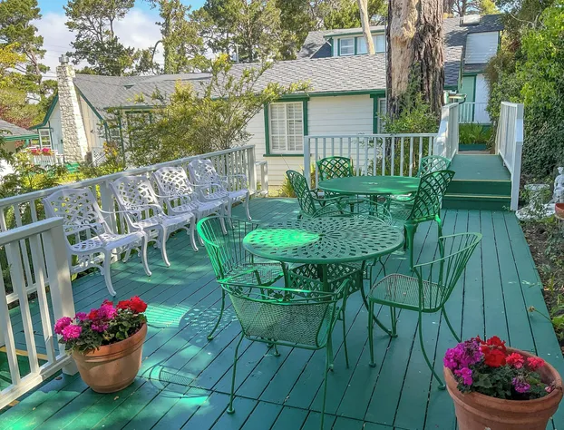 Carmel Green Lantern Inn hotel detail image 4