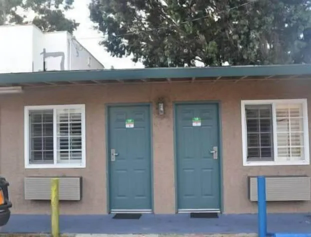 Searle Motel hotel detail image 3