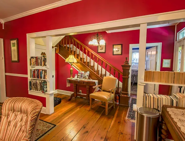 Buffalo Tavern Bed & Breakfast hotel detail image 3