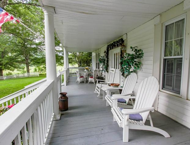 Buffalo Tavern Bed & Breakfast hotel detail image 1