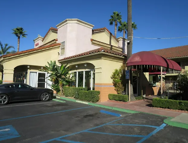 Country Inn hotel detail image 3