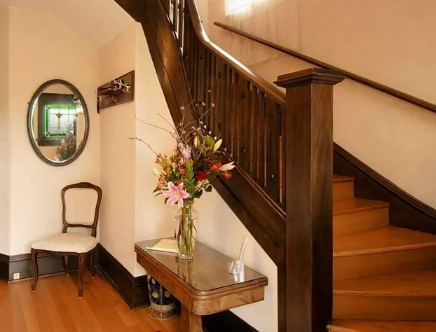 Fisher House Victoria Bed and Breakfast hotel detail image 2