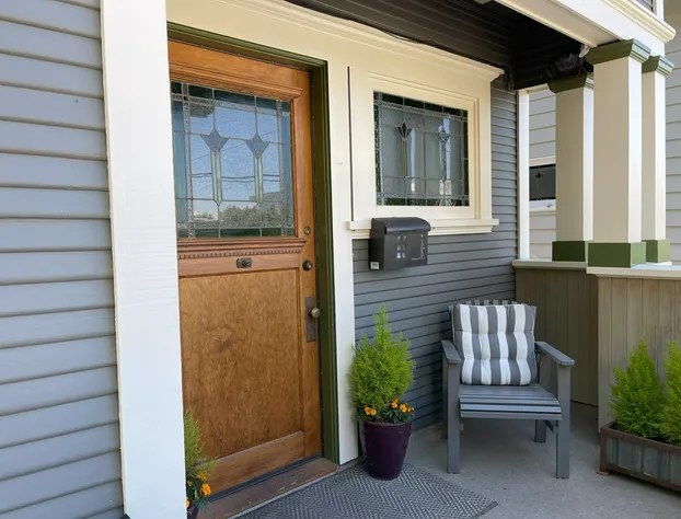 Fisher House Victoria Bed and Breakfast hotel detail image 4