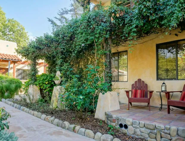 Blue Iguana Inn hotel detail image 4