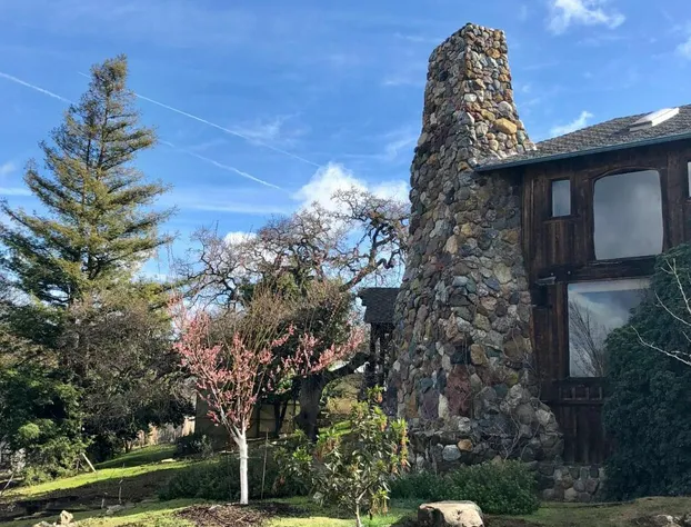 Inn Paradiso hotel detail image 4