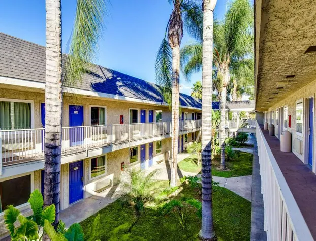 Motel 6 Riverside, CA - South hotel detail image 3