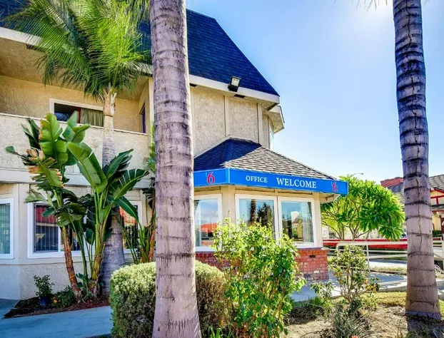 Motel 6 Riverside, CA - South hotel detail image 4