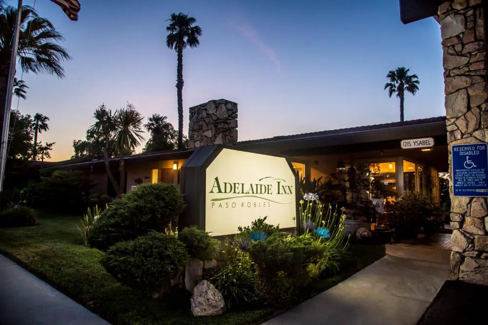 Adelaide Inn hotel hero