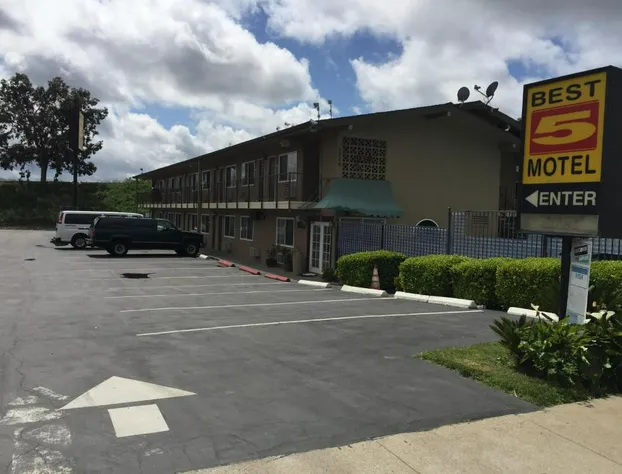 Best 5 Motel hotel detail image 1