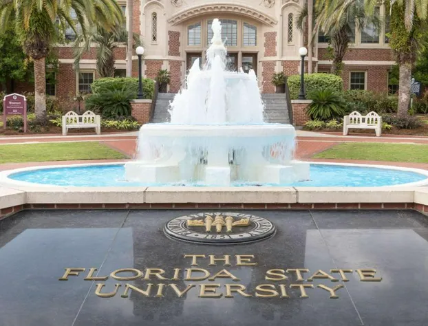 Super 8 by Wyndham Madison hotel detail image 4