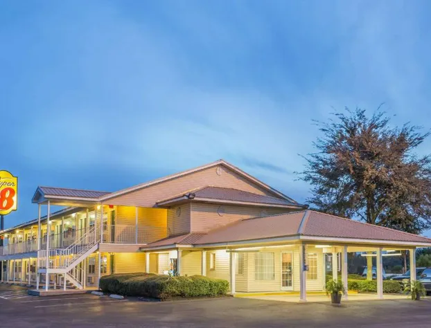 Super 8 by Wyndham Madison hotel detail image 1