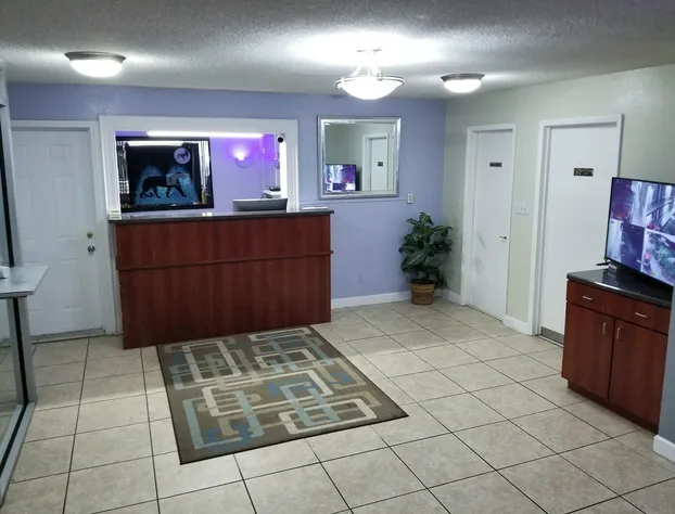 Econo Inn hotel detail image 4