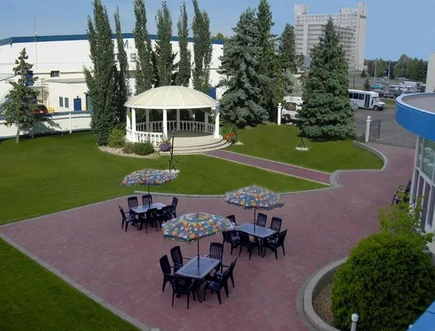 Chateau Louis Hotel & Conference Centre hotel detail image 2