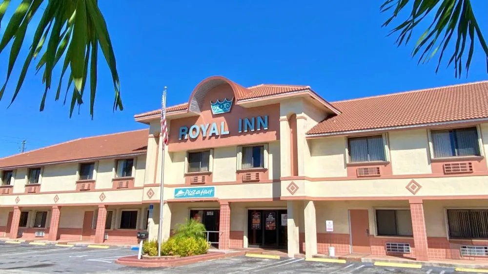 Royal Inn Hotel hotel hero
