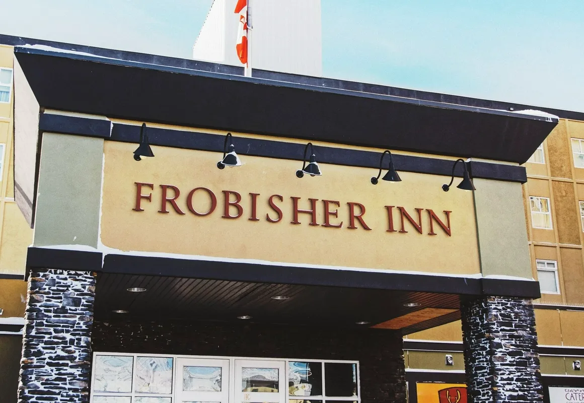 Frobisher Inn hotel hero