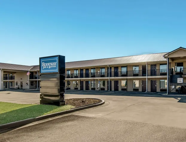Rodeway Inn & Suites hotel detail image 1