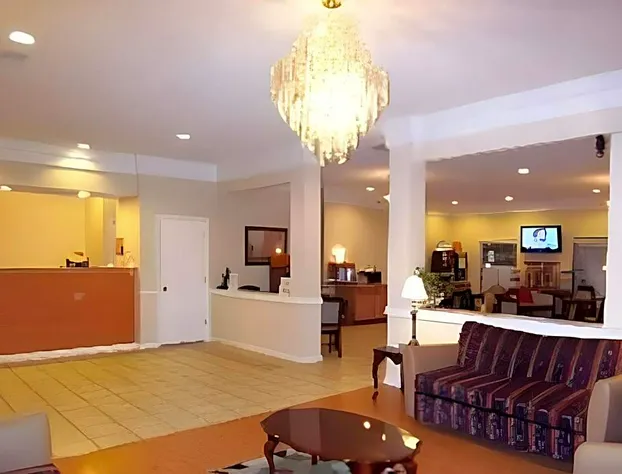 Deerfield Inn & Suites hotel detail image 2