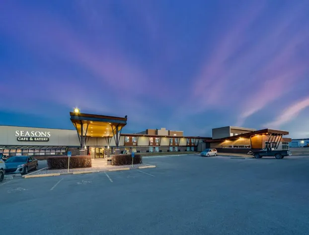 Heritage Inn Hotel & Convention Centre Pincher Creek hotel detail image 1