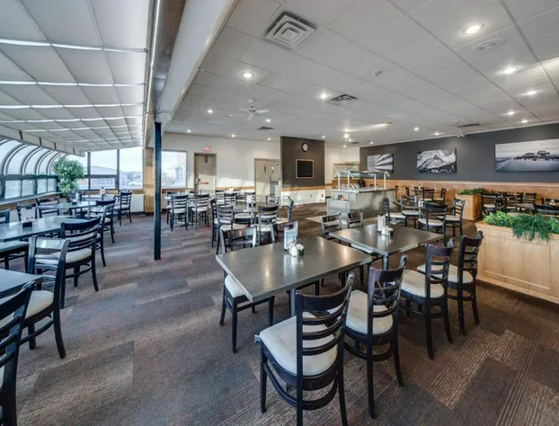 Heritage Inn Hotel & Convention Centre Pincher Creek hotel detail image 4