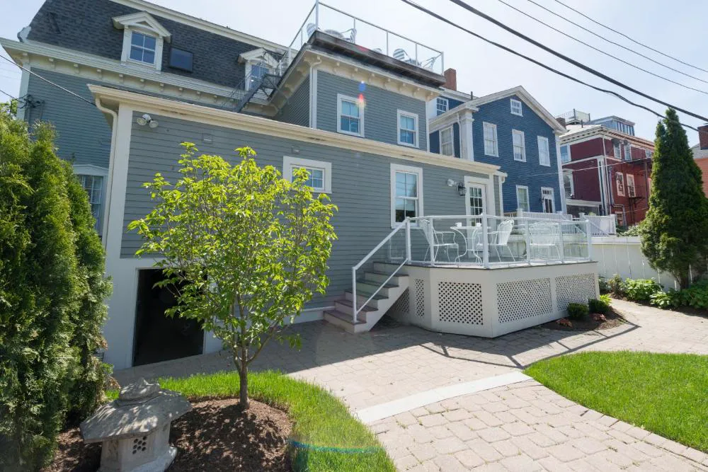 The Outlook Inn hotel hero