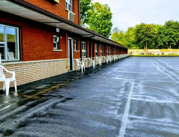 Kings Inn Midland hotel detail image 3