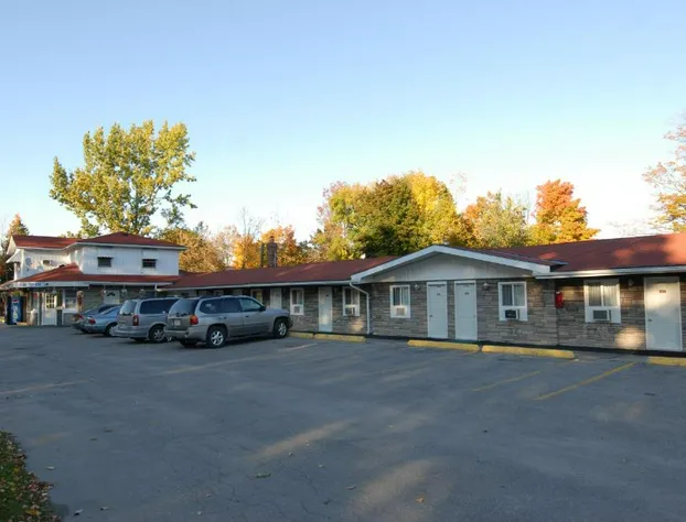 Kings Inn - Orillia hotel detail image 2