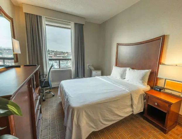 Prince Arthur Waterfront Hotel & Suites hotel detail image 4