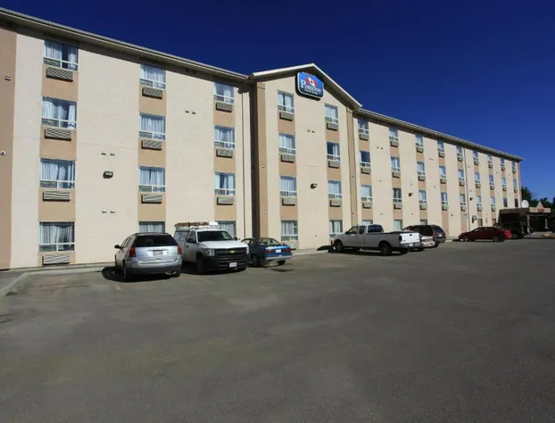 Pomeroy Inn & Suites Fort St. John hotel detail image 1
