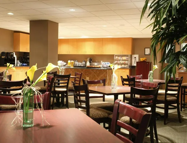 Pomeroy Inn & Suites Fort St. John hotel detail image 4