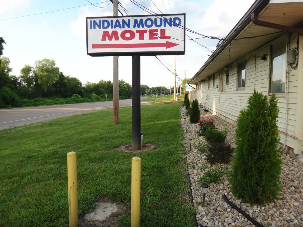 Indian Mound Motel hotel hero