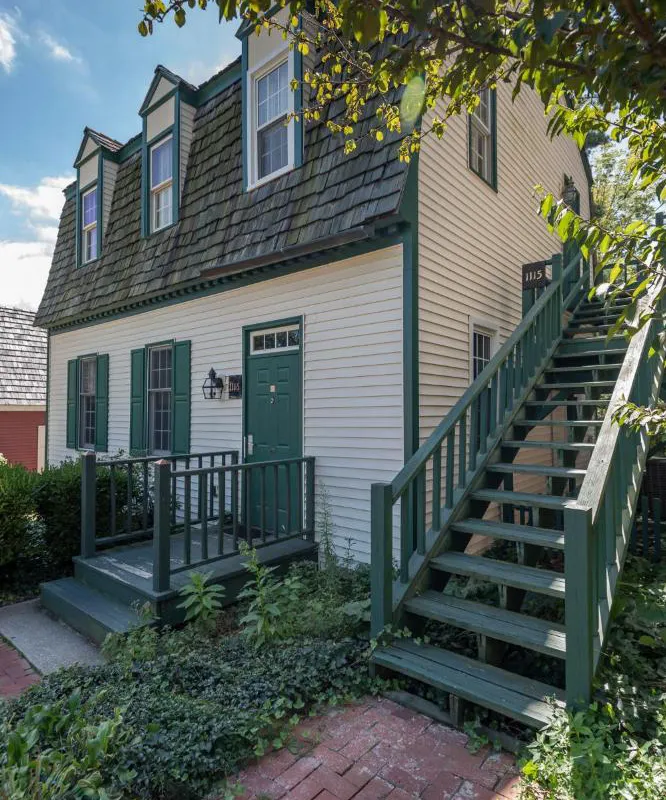 Century Suites Hotel hotel hero