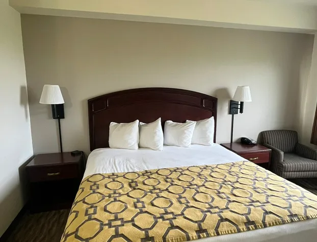 Baymont by Wyndham Harlan hotel detail image 1