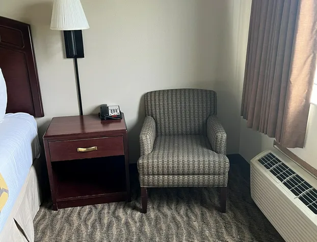 Baymont by Wyndham Harlan hotel detail image 3