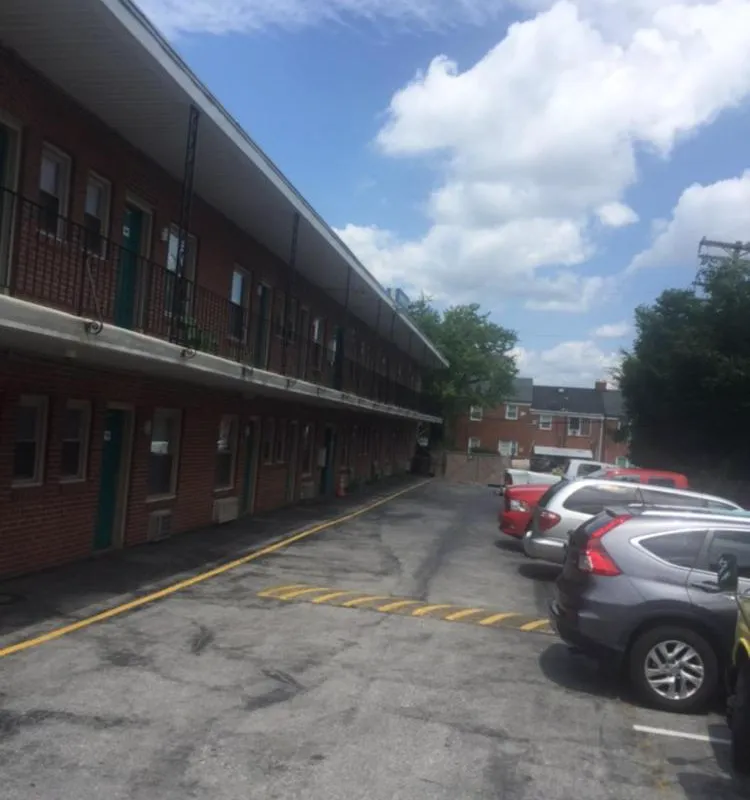 Express Inn hotel hero