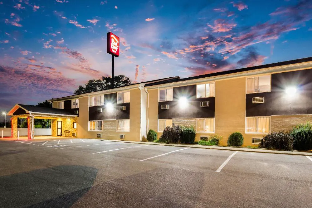 Red Roof Inn Dry Ridge hotel hero