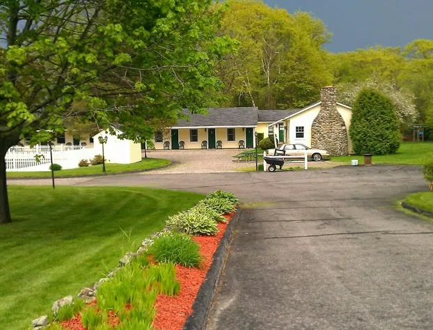 Tallwood Motel Wells hotel detail image 2